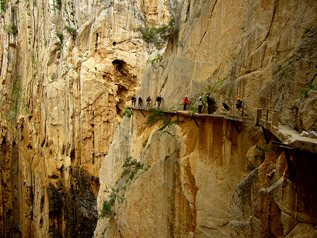 Os caminhos mais perigosos do mundo - Caminito del Rey, Espanha