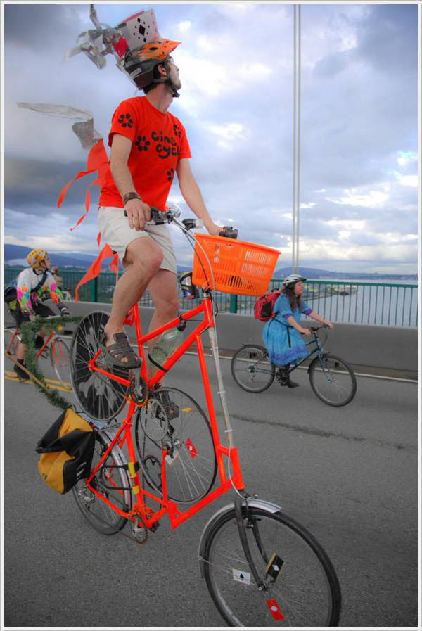 Bicicletes surpreendentes - bicicleta de dois andares Bicicletes surpreendentes - bicicleta de dois andares