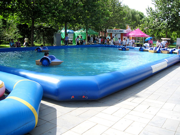 Piscinas insufláveis - piscina insuflável de grande dimensão Piscinas insufláveis - piscina insuflável de grande dimensão