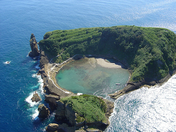 As mais belas praias de Portugal - Ilhéu de Vila Franca, São Miguel - Açores 
