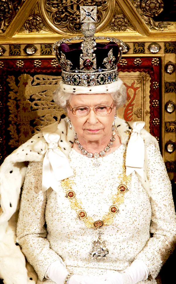 Jóias da coroa - rainha Isabel II 