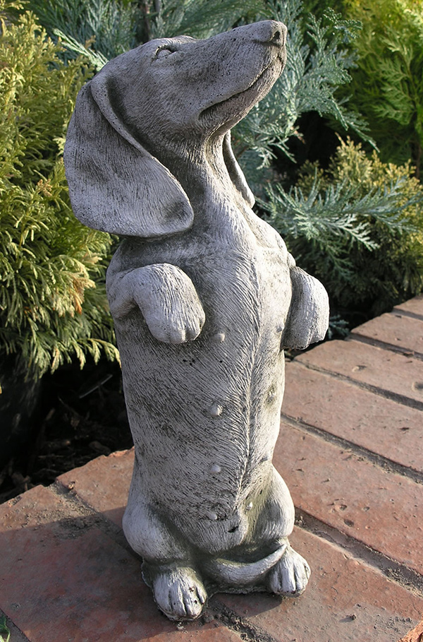 Esculturas para jardim que impressionam - cão