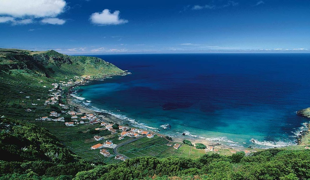 9 praias dos Açores que tem de conhecer