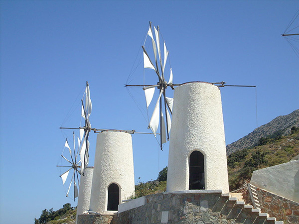 Moinhos encantadores - ilha de Creta Moinhos encantadores - ilha de Creta