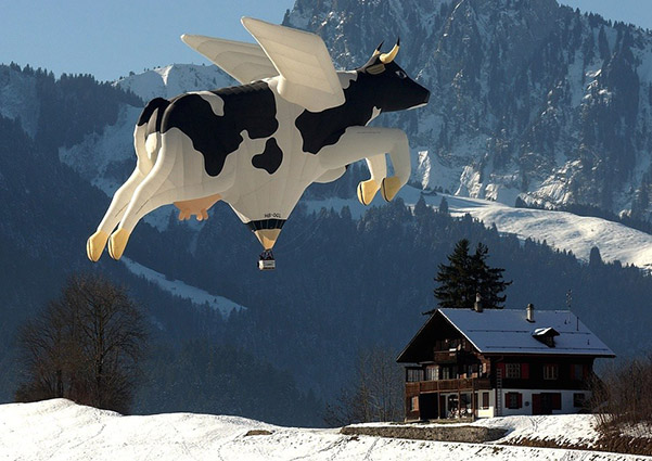 Balões de ar quente mais incríveis do mundo - vaca voadora