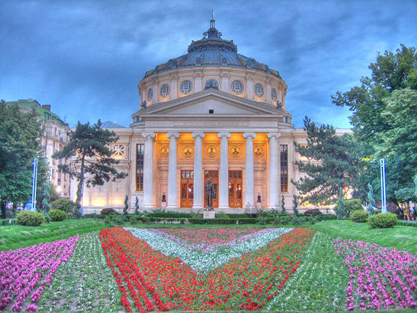 6 destinos baratos para conhecer em 2017 - Bucareste, Roménia