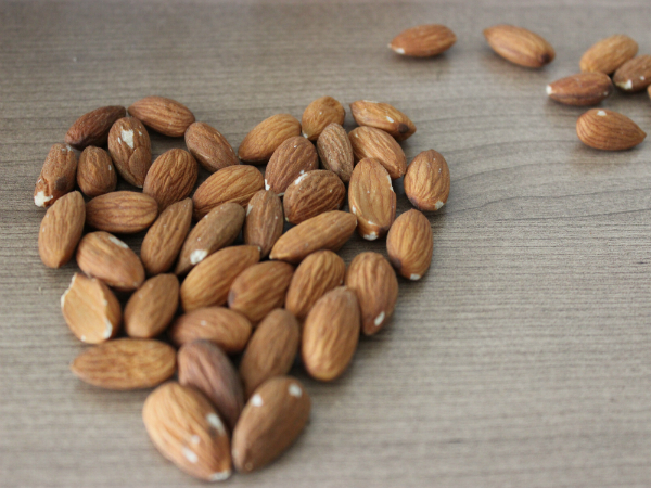 10 alimentos com propriedades afrodisíacas - Amêndoas