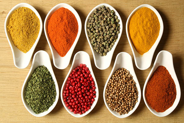 Dicas saudáveis - 7 alternativas ao sal - ESPECIARIAS