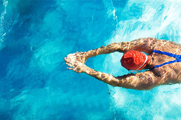 Os 10 benefícios da natação para a sua saúde - Fortalece o sistema cardiovascular