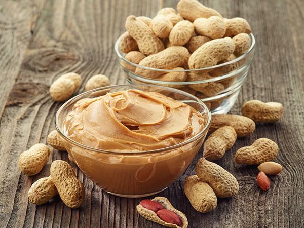 Conheça os beneficios do amendoim - Fruto seco tem vantagens