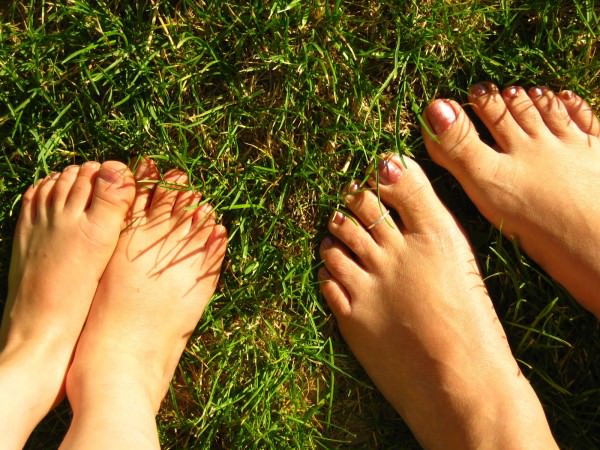 10 dicas para ter uns pés saudáveis e bonitos - Ande descalço