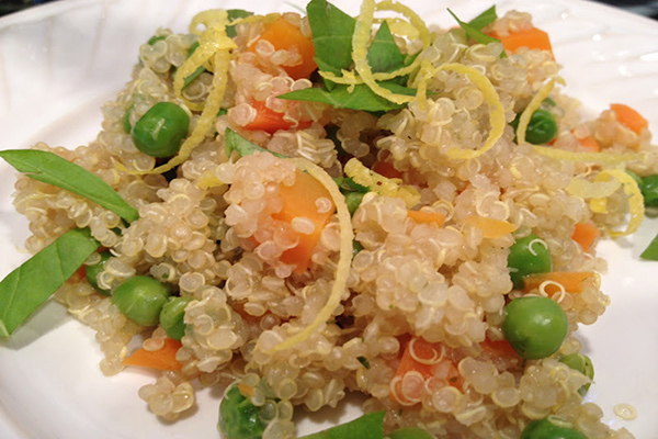 Quinoa, a proteína completa - 7 benefícios e receita - Melhora as funções do cérebro