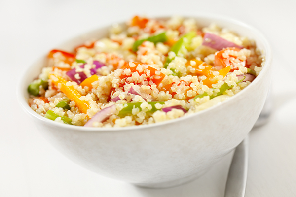 Quinoa, a proteína completa - 7 benefícios e receita - Protege os nossos ossos