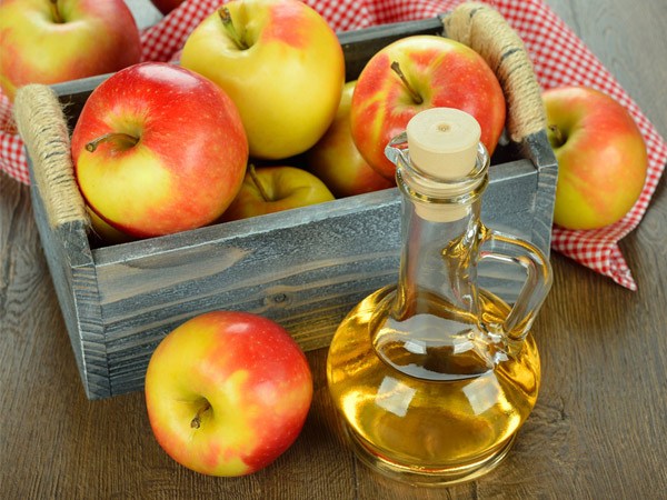 7 alimentos que combatem as alergias da Primavera - Vinagre de maçã
