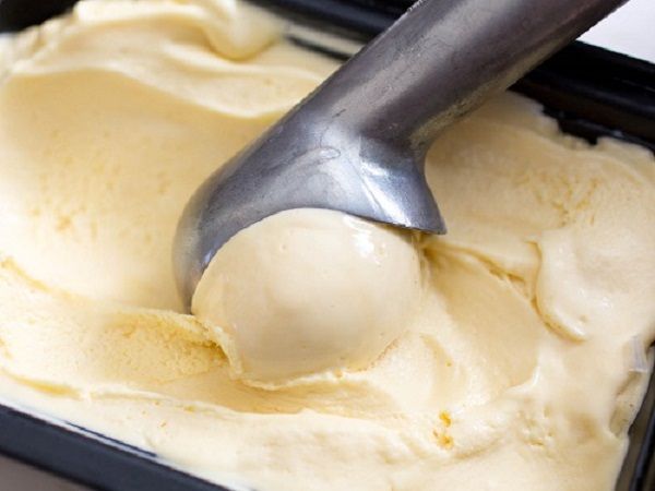 Bolo de canela na caneca com gelado de banana: Uma sobremesa saudável- Gelado de banana