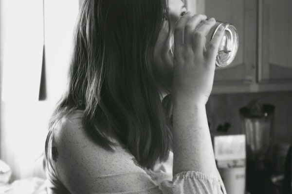 Hábitos que prejudicam a nossa saúde- Beber água em excesso