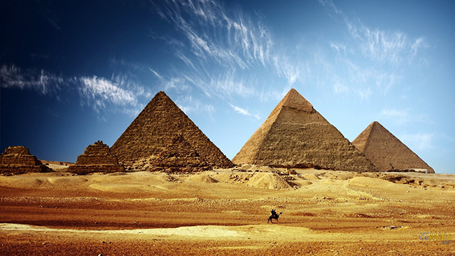 Monumentos mais fotografados do Mundo - Pirâmides do Egito, arredores da cidade do Cairo